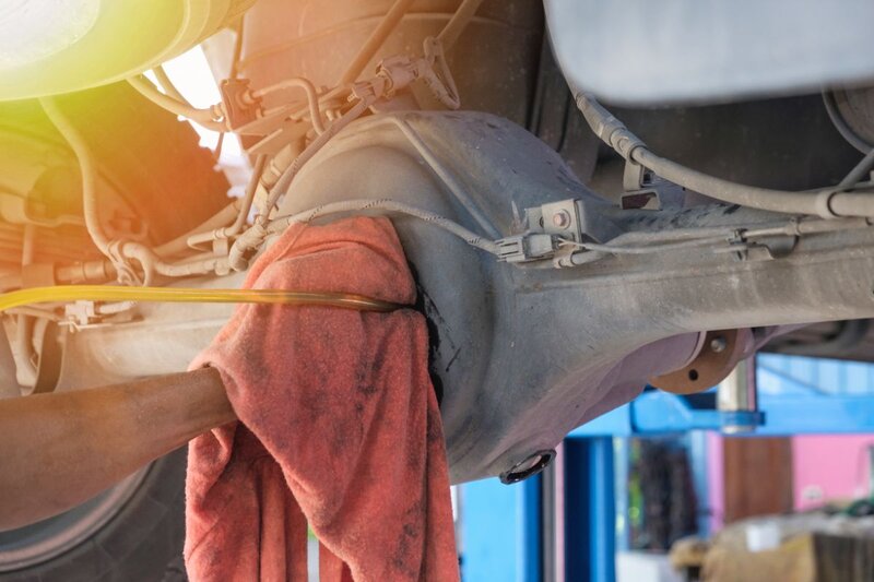 หน้าที่ของน้ำมันเฟืองท้าย ตัวช่วยสำคัญในการปกป้องระบบขับเคลื่อน