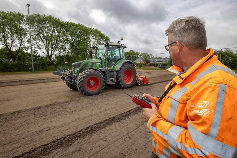 Autonomous tractors require new ‘drivers’