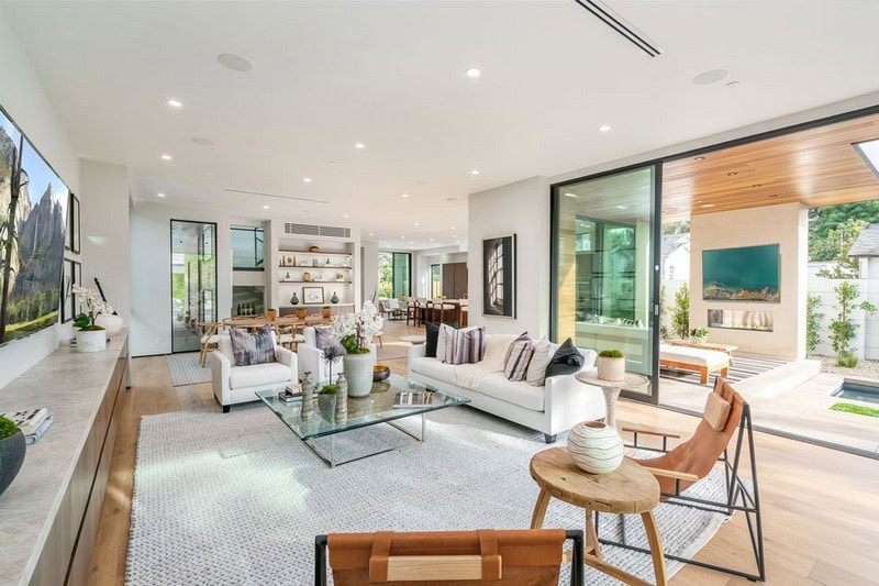 Steal The Look From John Legend and Chrissy Teigen Hollywood Home With The Right Pieces!  john legend and chrissy teigen Steal The Look From John Legend and Chrissy Teigen Hollywood Home With The Right Pieces! Steal The Look From John Legend and Chrissy Teigen Hollywood Home With The Right Pieces 4