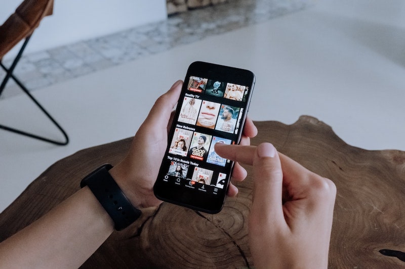 Stream-Netflix-with-Audio-Only-Mode-Without-Video-on-Android-Phone