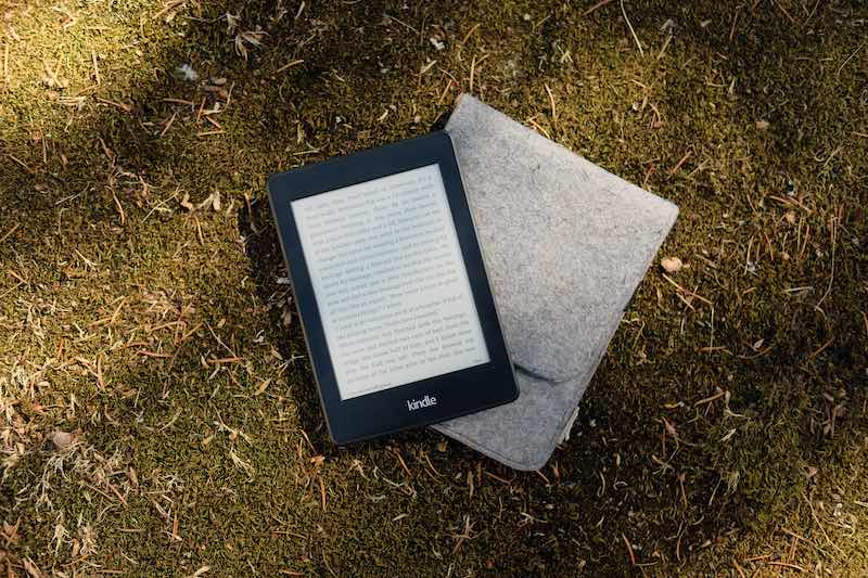 How-to-Set-Smartphone-or-Tablet-Kindle-App-as-Default-Device-to-Save-and-Download-Amazon-Ebooks