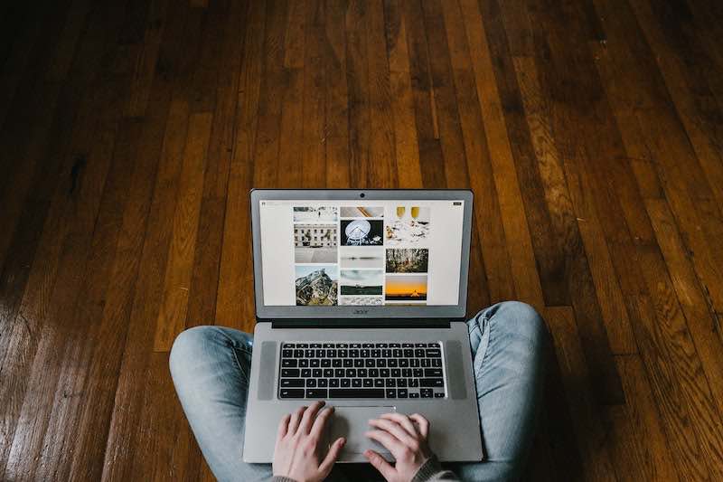 Methods-to-Use-Split-Screen-Mode-to-View-Tabs-Apps-Side-by-side-on-Chromebook-Computer