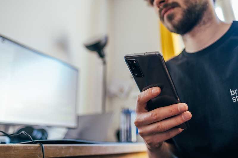 Troubleshoot-Samsung-Galaxy-Mobile-Device-No-SIM-Card-Detected-Error