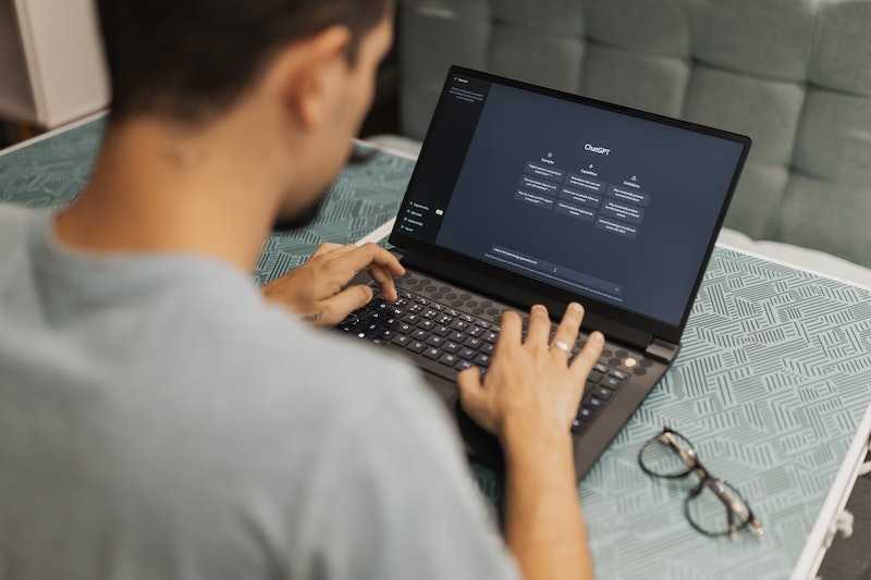 What-Causes-the-Failed-to-Get-Service-Status-Error-on-ChatGPT