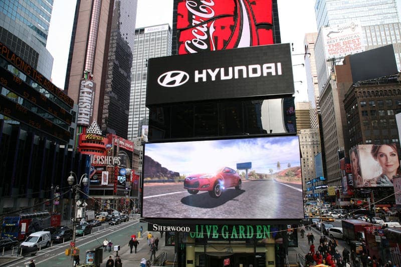 Hyundai’s “Live Message” Display