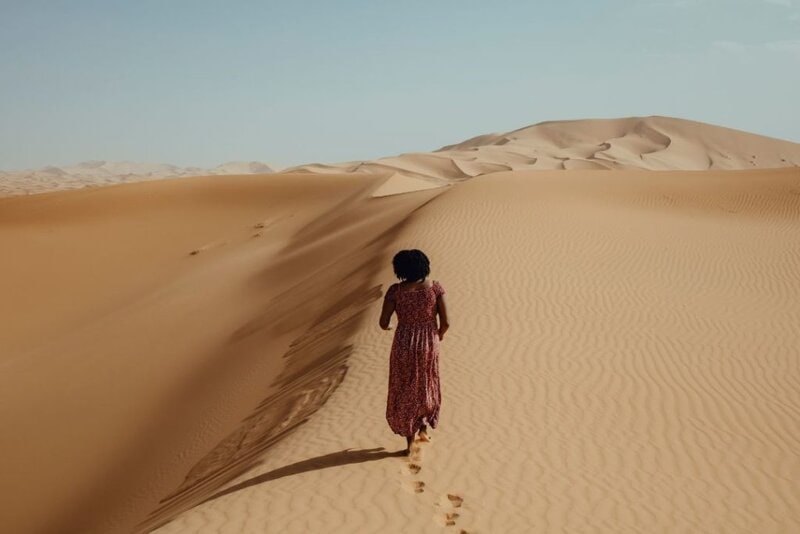 desert women of our morocco itinerary 7 days
