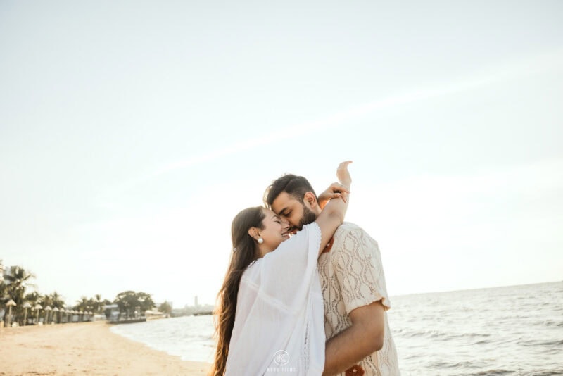 Siddesh and Mahek share a kiss by the sea on Pattaya Beach