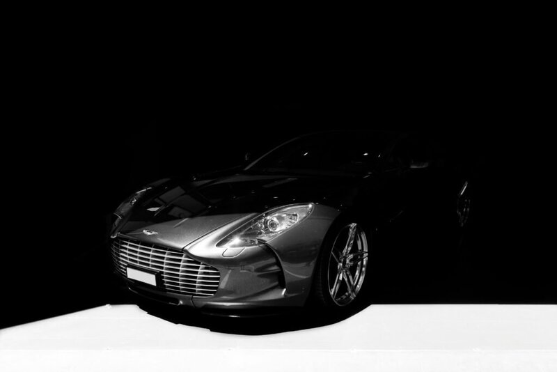 Aston martin one 77