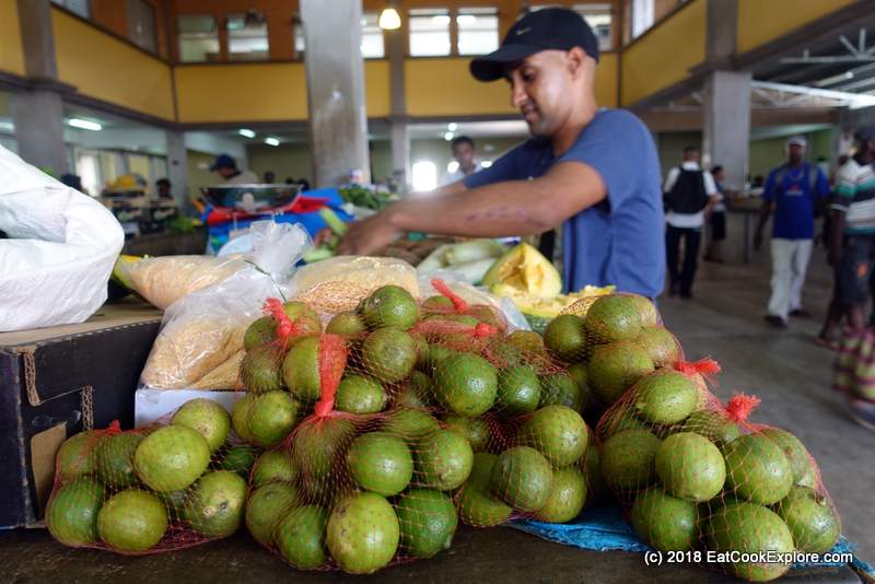 Rodrigues lemons at the Saturday Market