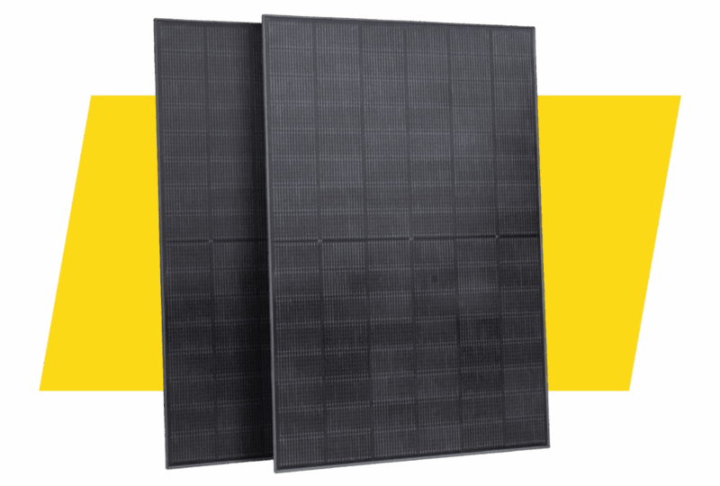 Produktdarstellung: PV-Module in all Black Optik.