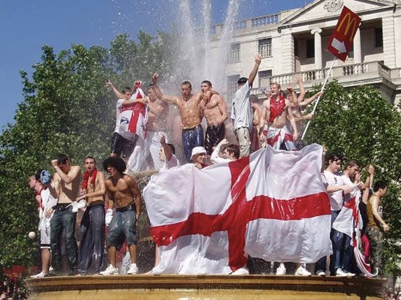 Englandfans2.jpg
