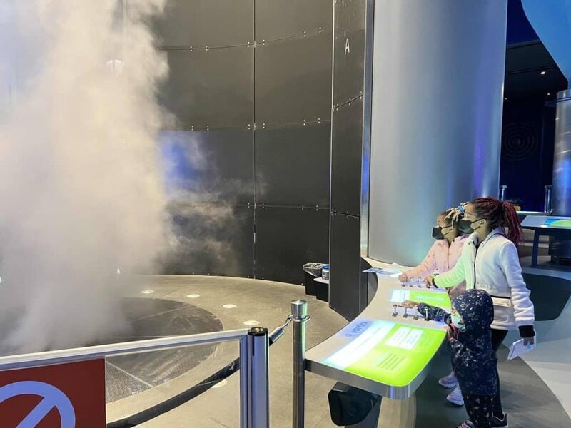 museum of science and industry hands on exhibit.