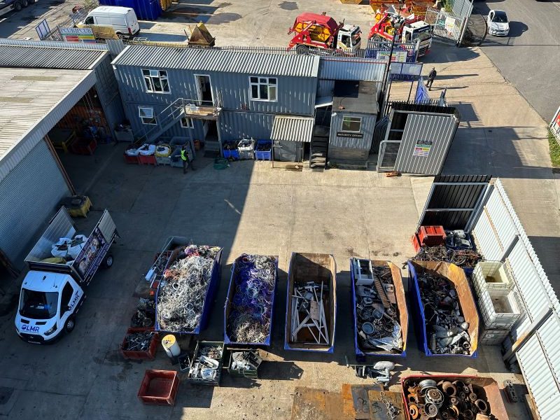 metal recycling scray yard in Lutom