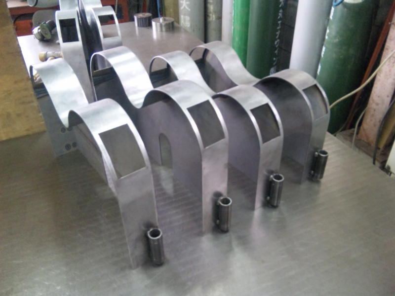 1.6ｔ ベルトカバー