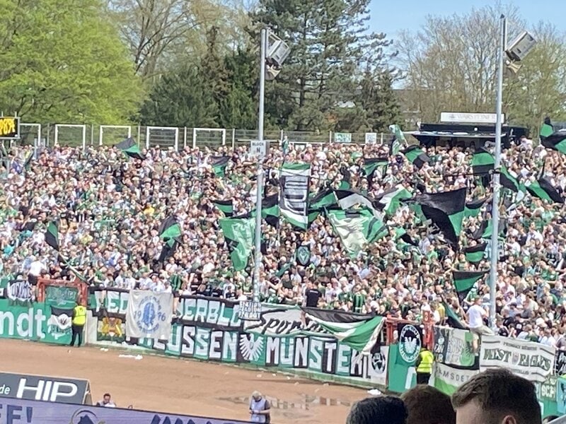 Preußen Münster Fankurve Aufstiegsfeier
