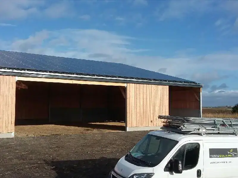 Batiment agricole photovoltaïque dans l'Essonne 1-0194