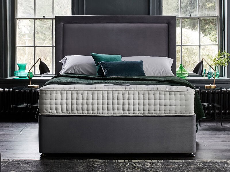 Sleepeezee Backcare Ultimate 2000 Divan Set