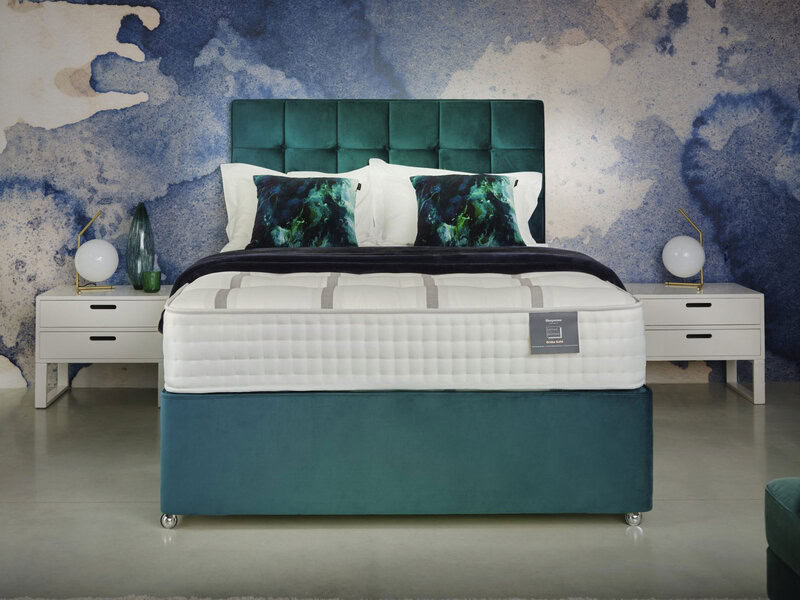 Sleepeezee Ortho Bespoke Gold 2000 Divan Set