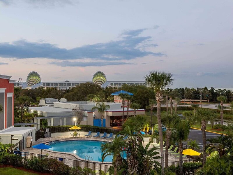 Clarion Inn Orlando - affordable hotel near Fun Spot America