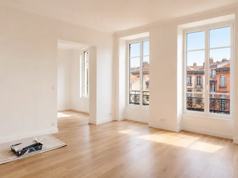 Pièce rénovée et nettoyée après travaux à Toulouse