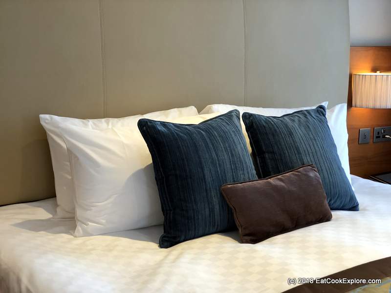 Amba Hotel Charing Cross Deluxe room