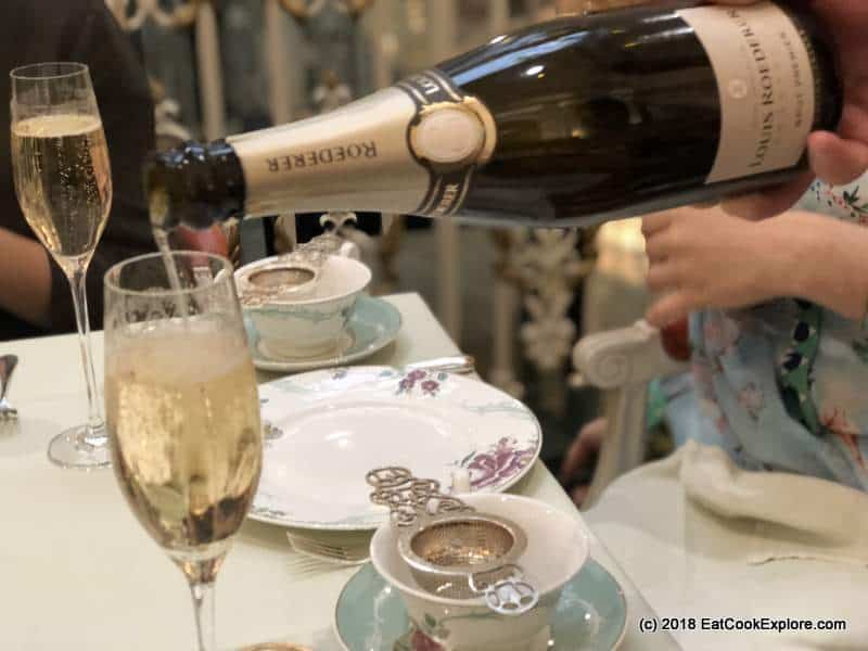 Tea Triangle Tour with London Silver Vaults and The Savoy Hotel 5 The Savoy Hotel Champagne Afternoon Tea