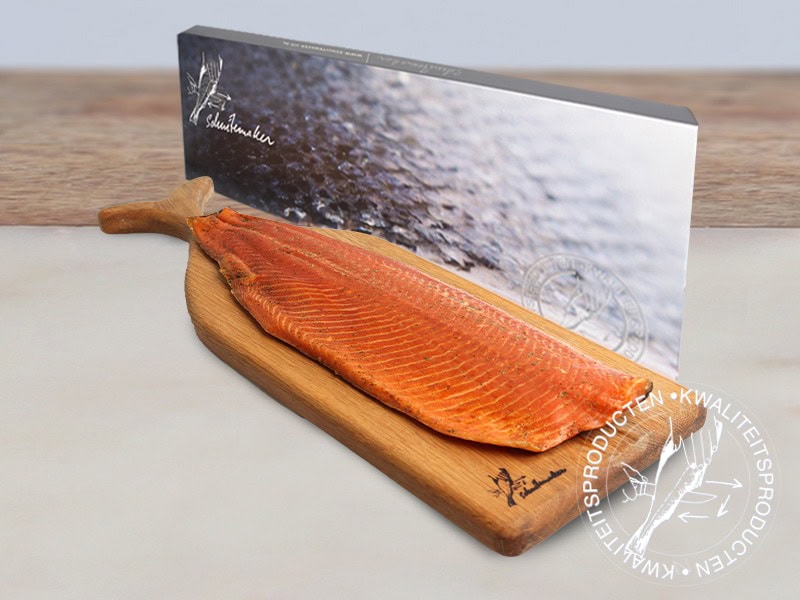 Heetgerookte zalmzijde met luxe showdoos