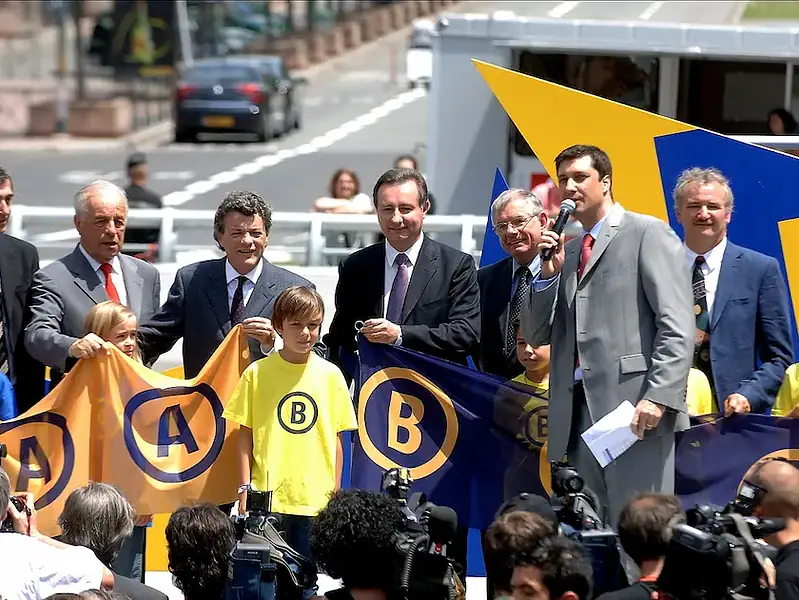 Yann Fernandez anime l'inauguration de la ligne B du métro de Toulouse