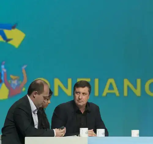 Yann Fernandez anime une table ronde d'experts en entreprise