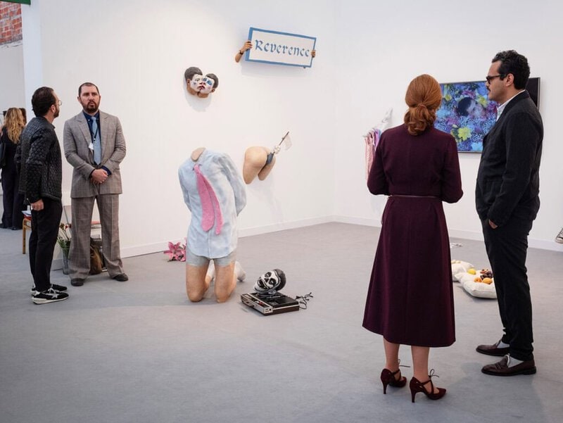 Installation view of Enrique López Llamas’s sculptural series el otro protagonista de la noche at LLANO Gallery during Frieze London 2025, blending humour, absurdity, and reflections on adulthood.