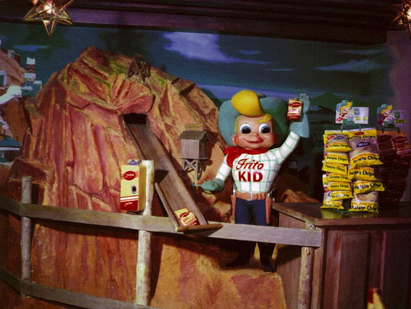 Frito Kid na Casa de Fritos na Frontierland