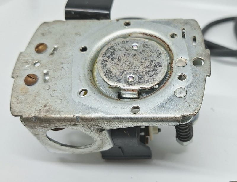 Square D pressure switch pressure plate