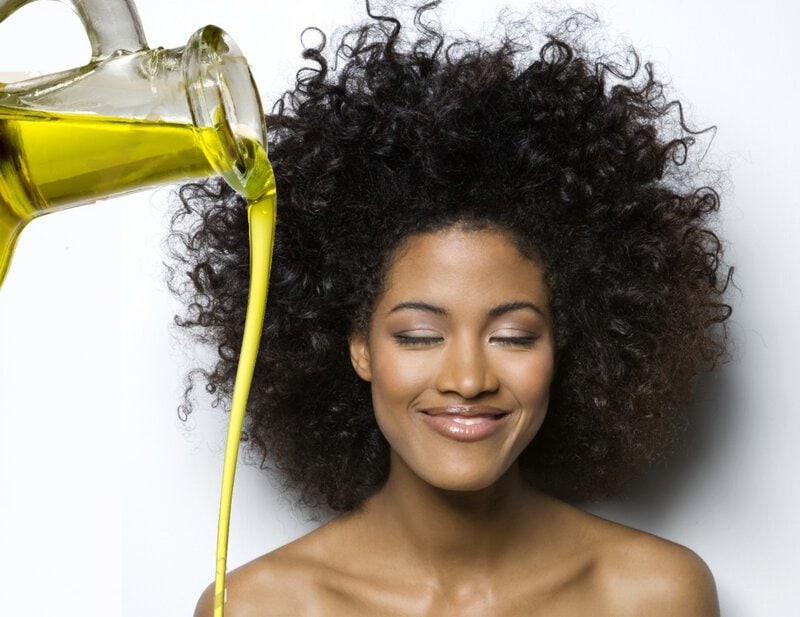 Hot oil treatments for Afro hair