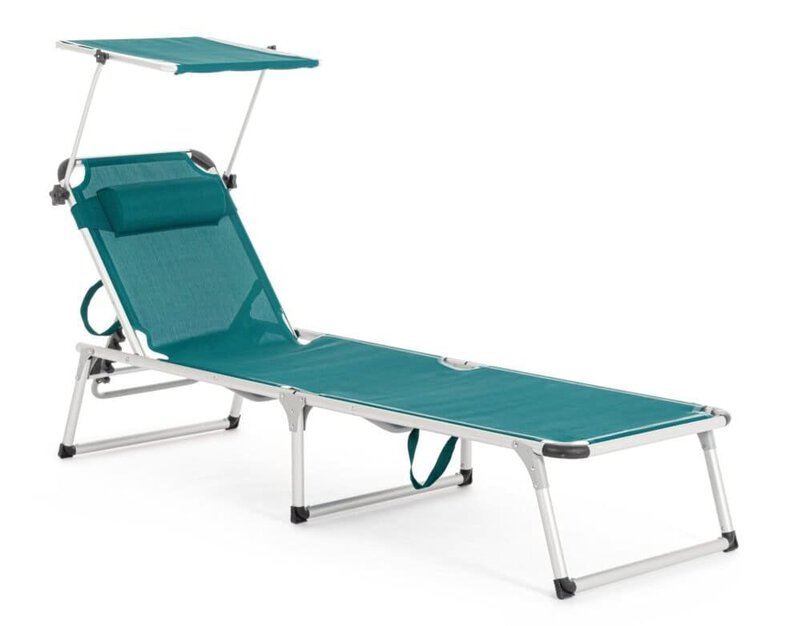 Sdraio pieghevole da spiaggia con ombrellone e cuscino, ideale per relax estivo all'aperto.