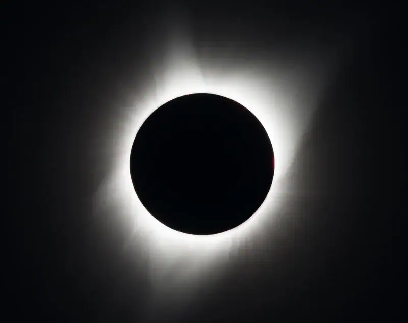 230623142359-05-solar-eclipse-2017-file