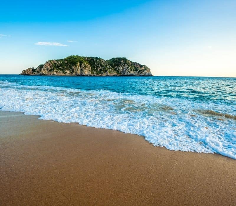 bahia cacaluta beach in huatulco mexico