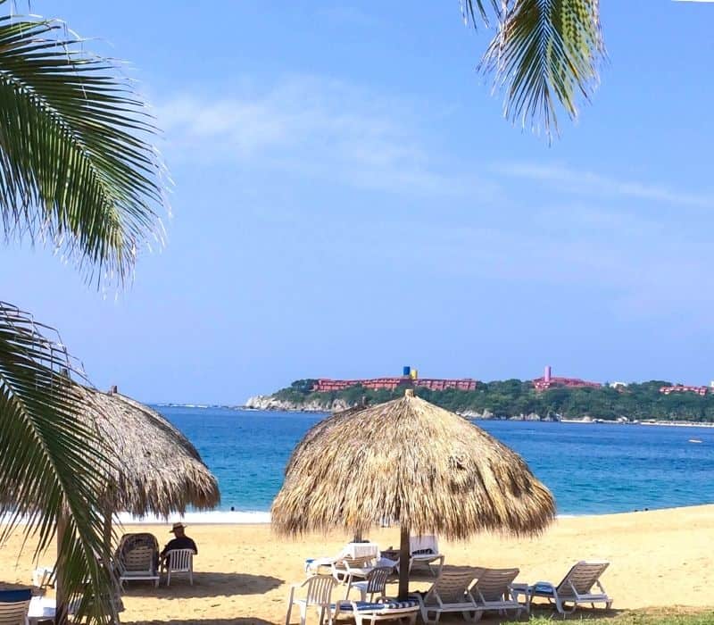 playa tangolunda beach in huatulco mexico