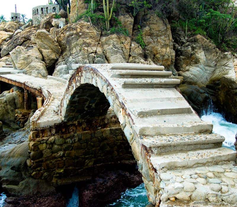 beachfront walkway - Andador Escénico (Scenic Walk) in Puerto Escondido