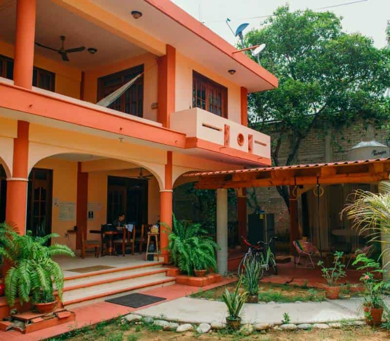 exterior of Casona Puerto Dreams