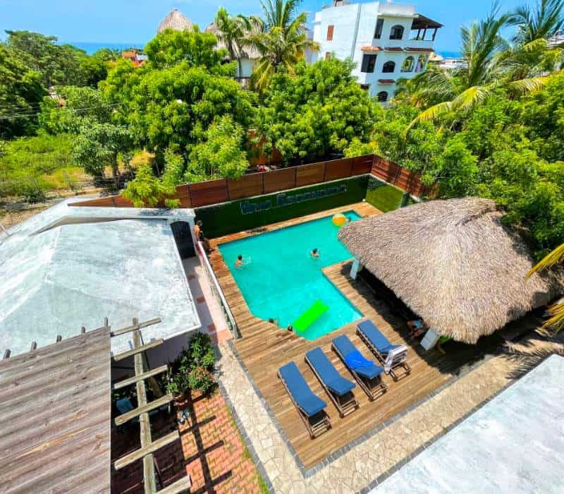 pool area of Vivo Escondido Hostel