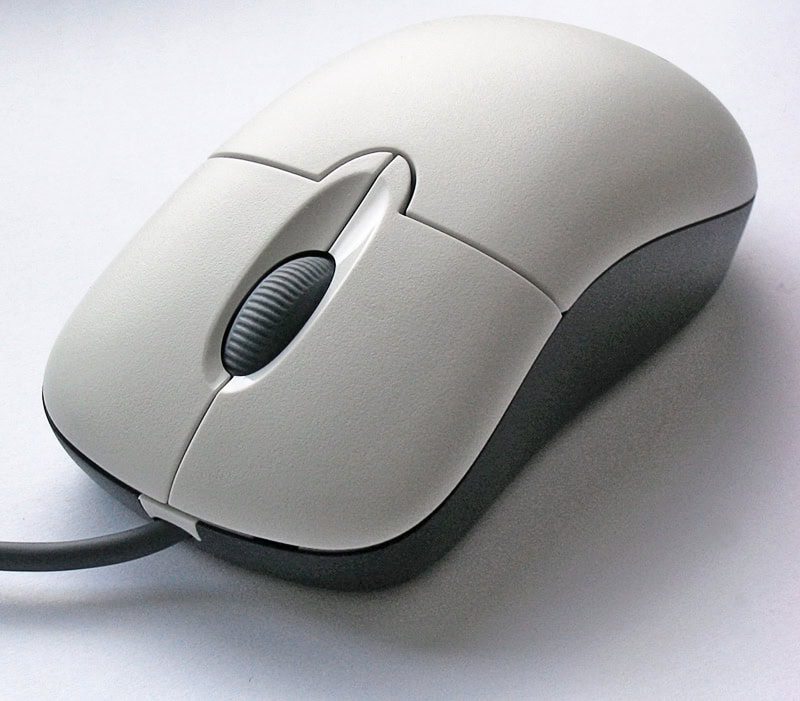 Eine klassische 3-Tasten-Maus von Microsoft (Foto: Wikimedia)