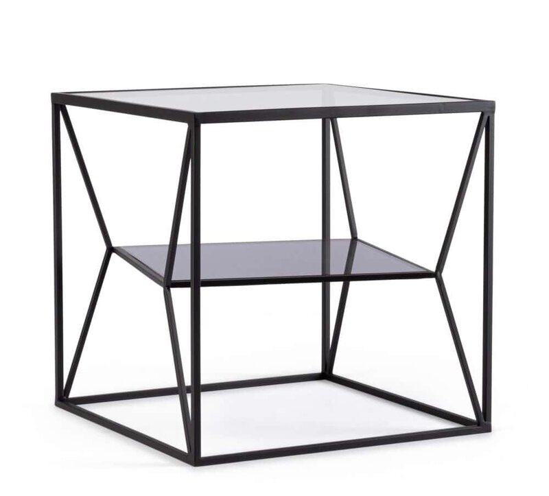 Tavolo di design in ferro nero con ripiano inferiore, perfetto per arredo contemporaneo.