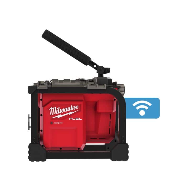 „Milwaukee M18 FUEL Spiralmaschine freistehend, Akkuwerkzeug in Rot-Schwarz auf hellem Untergrund“