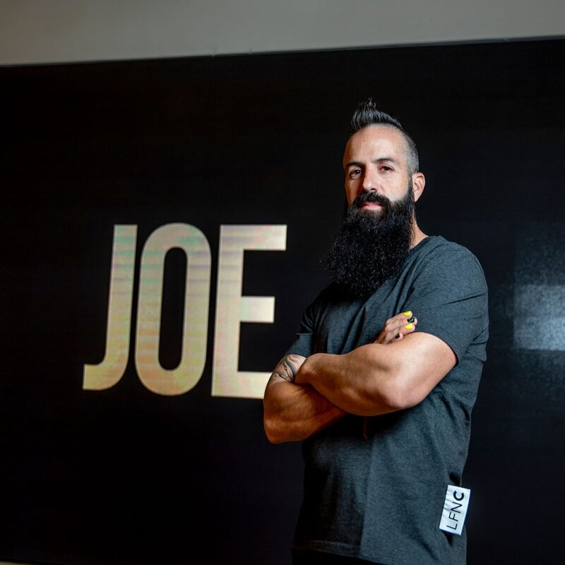 Una vida hecha para los focos - Joe Burgerchallenge - LFNC News