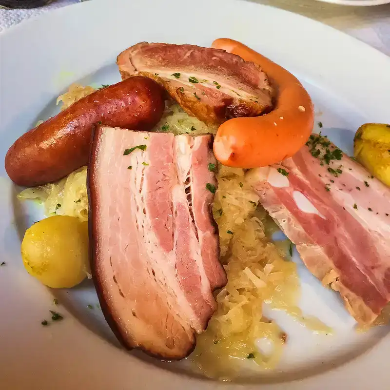 Choucroute_Plato típico de Alsacia_ClickTrip