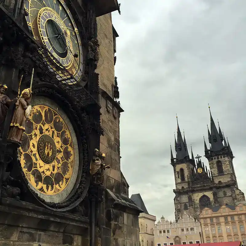 Praga en Navidad_Que ver y hacer_Mercadillos Navideños_Plaza Ciudad Vieja_ClickTrip