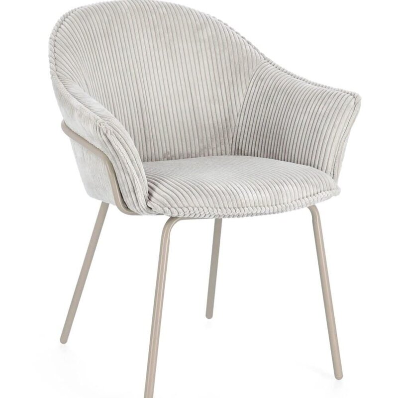 Sedia moderna in tessuto corduroy beige con struttura in metallo, perfetta per arredi di design.