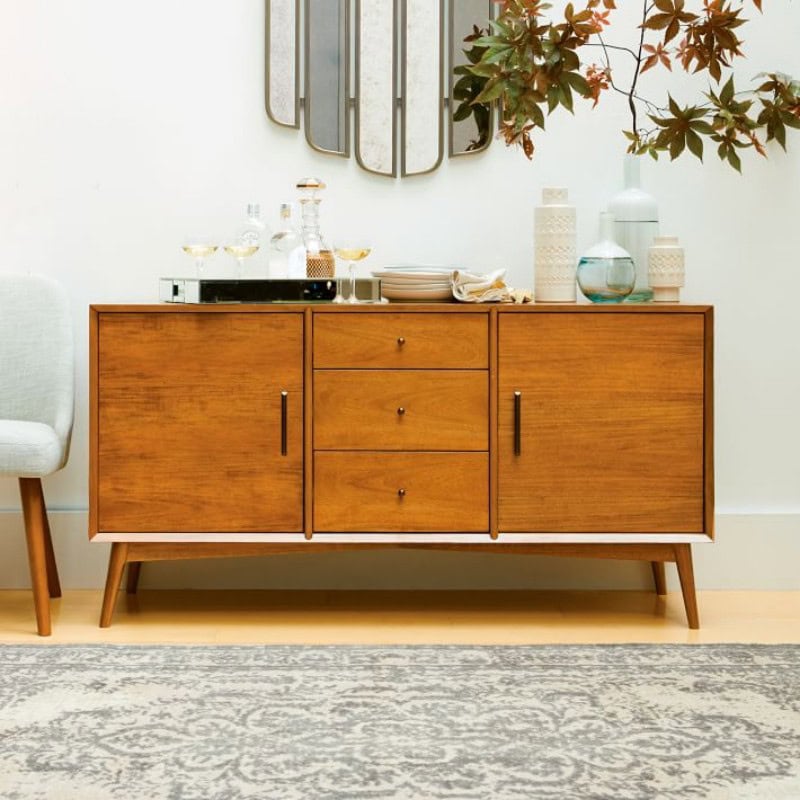 Mid-Century Sideboards A Must-Have for Every Interior Design Lover_3 mid-century sideboards Mid-Century Sideboards: A Must-Have for Every Interior Design Lover Mid Century Sideboards A Must Have for Every Interior Design Lover 3