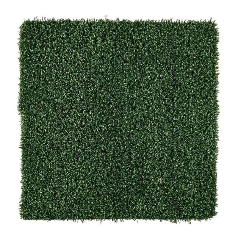Tappeto in erba artificiale verde per interni ed esterni.