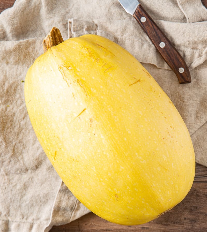 how to cut spaghetti squash